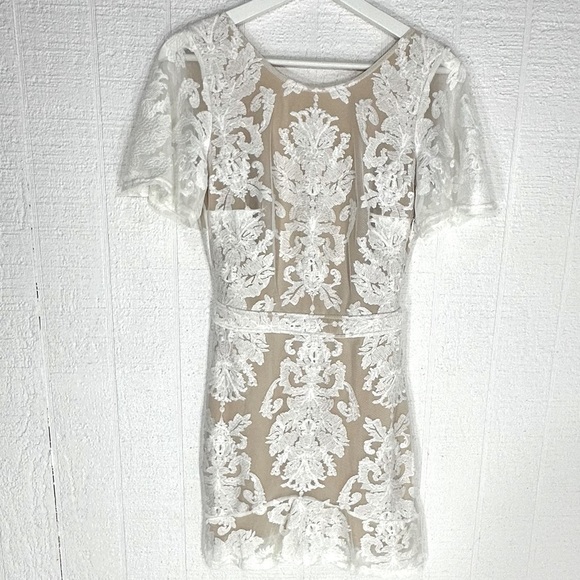 For love and lemons san Marcos backless ivory lace dress size XS - Picture 3 of 12